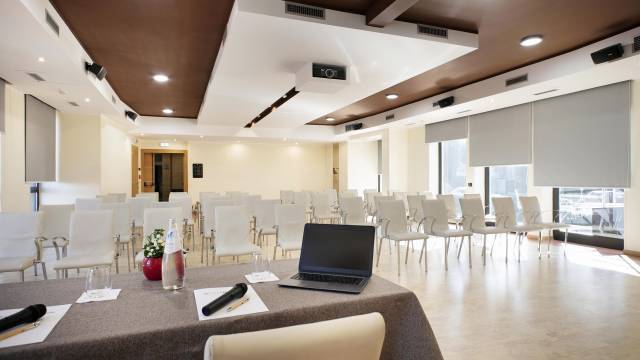 Villa--Mercede--HALLS--00016--Sale-Meeting-Frascati